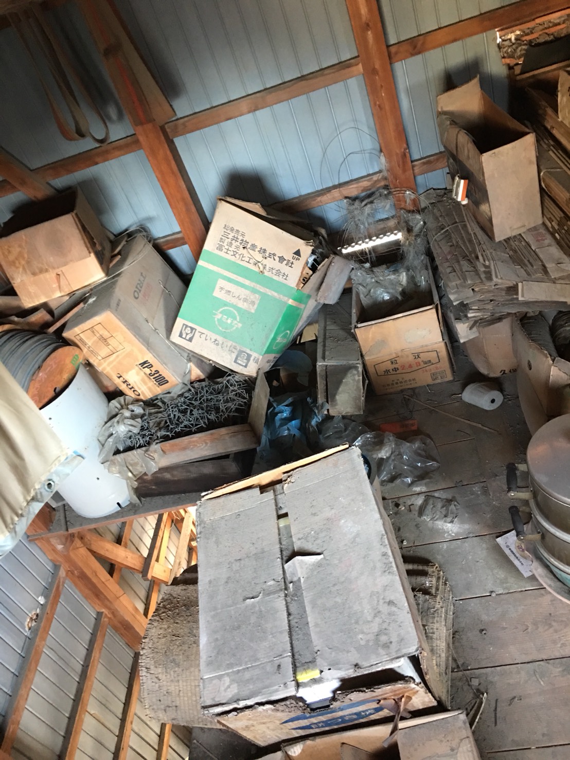 倉庫整理　前